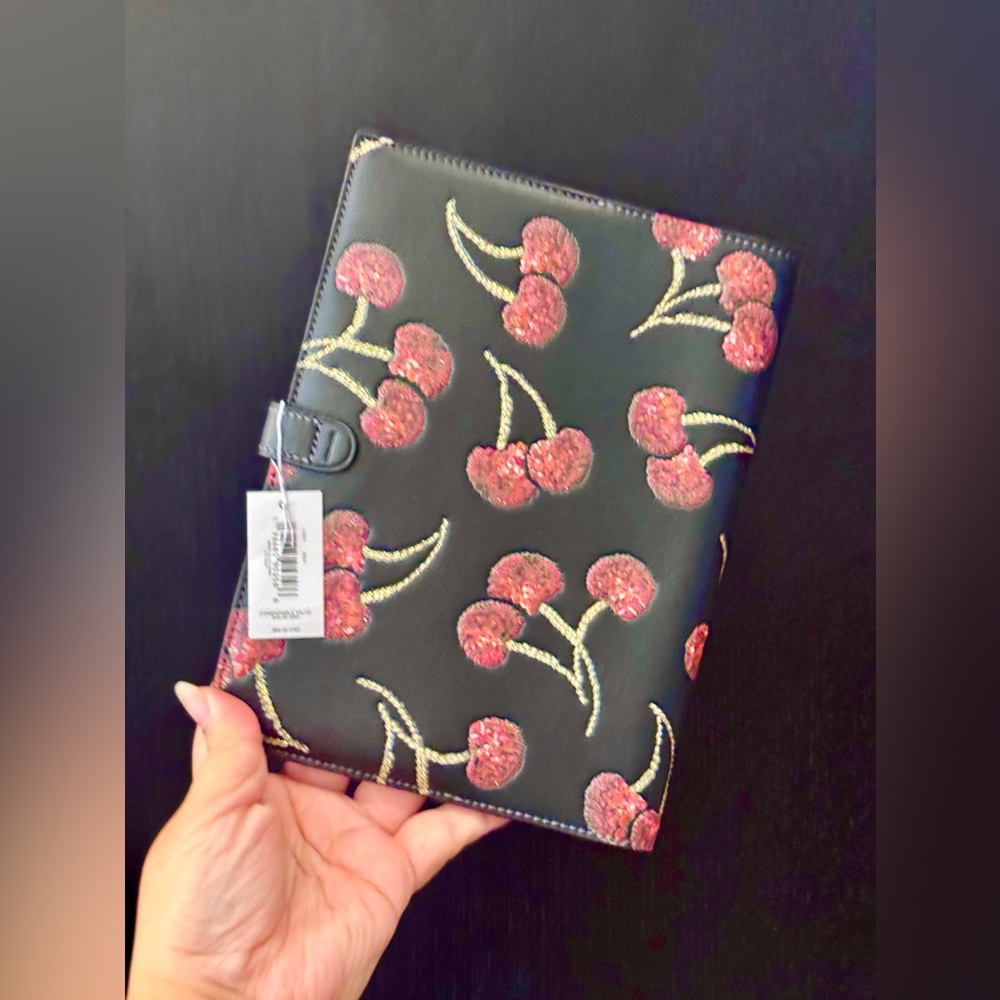 Coach Notebook With Black Cherry In Leather/Black Print CDB79 NWT - Picture 4 of 5